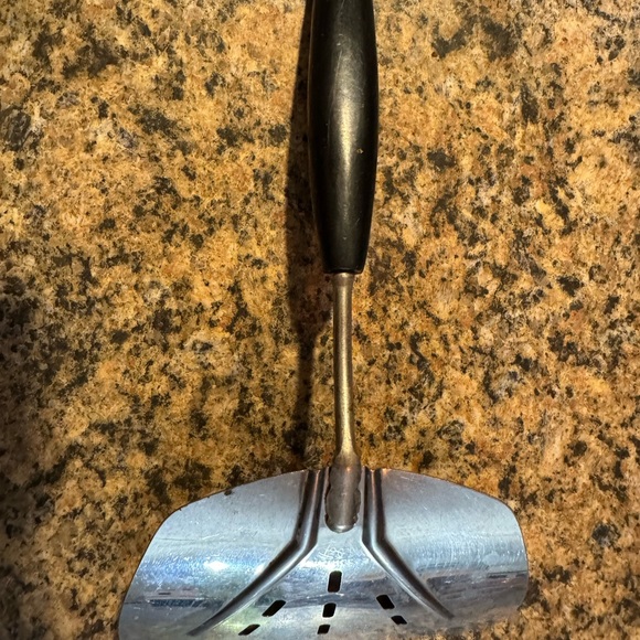 Vintage Foley MPLS Wide Curved Slotted Spatula Lifter Turner Flipper Stainless - Picture 7 of 9